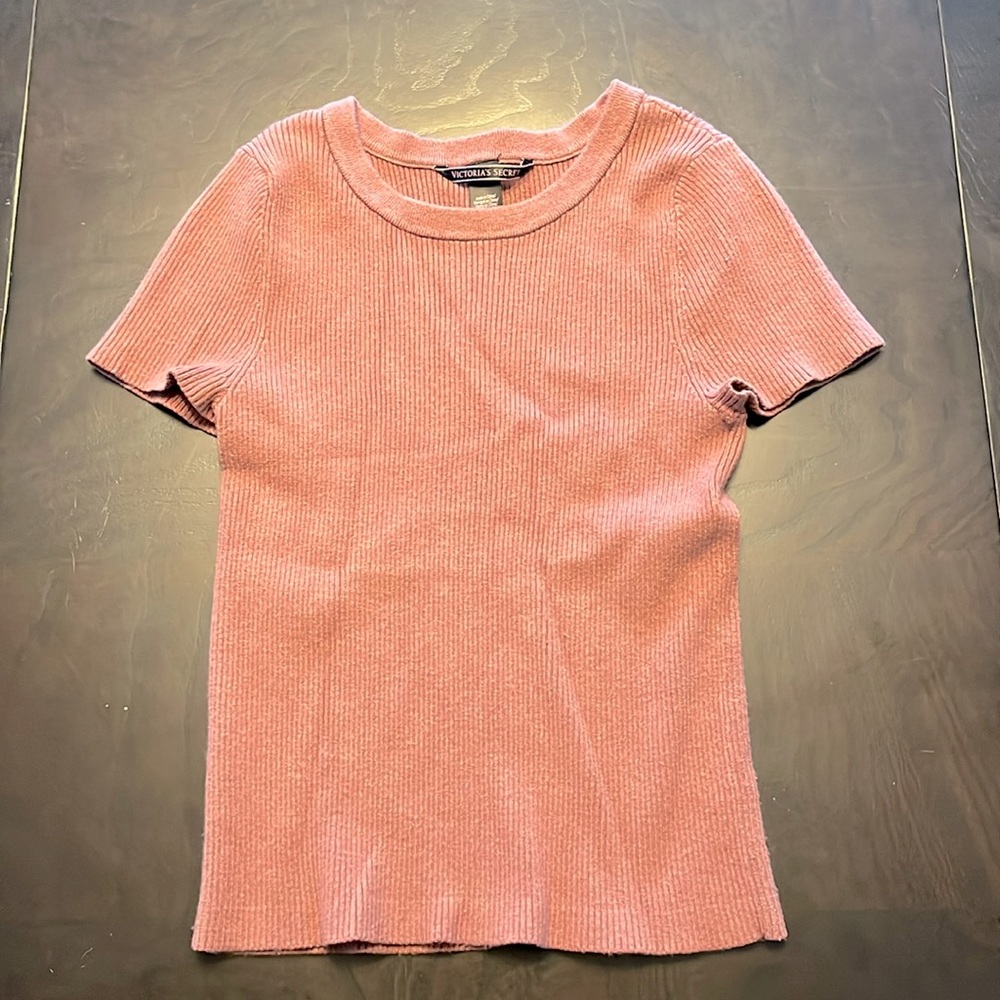 5/$15 Victoria Secret Sweater Top
